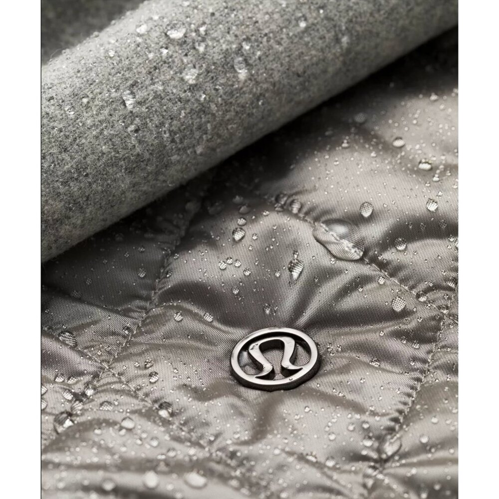 NWT LULULEMON Roam Far Wool Coat 10 Waterproof Primaloft Tech Quilted Bottom - Picture 6 of 6